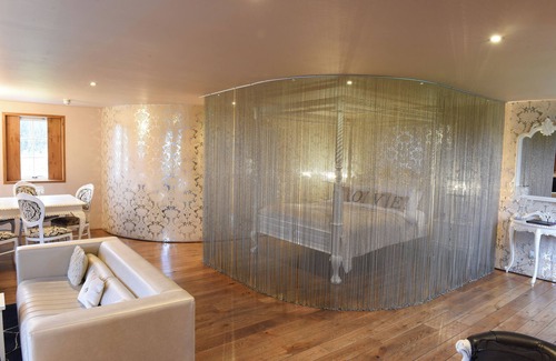 Banknock Other | Glenskirlie House & Castle