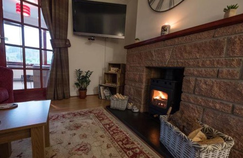 East Lewiston Apartment | Glenview -A Warm Scottish Welcome In The Glen.