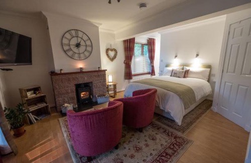 East Lewiston Apartment | Glenview -A Warm Scottish Welcome In The Glen.