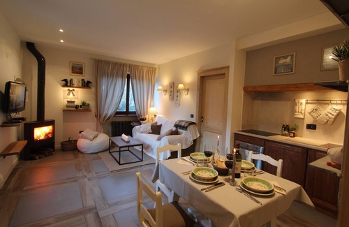 Spoleto Villa | Gli Gnomi, rent our e bike to visit all Umbria and enjoy our fantastic pool