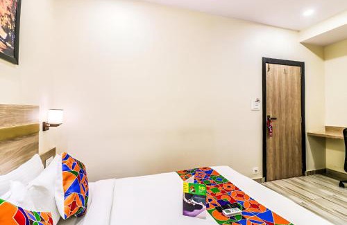 Marol House | Glitz Hotels New United - Powai Lake