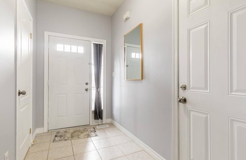 Stoney Creek Villa | GLOBALSTAY . Family 3BR 2.5Bath Townhome. Hot Tub, BBQ, Gym