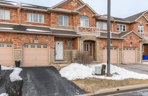 Stoney Creek Villa | GLOBALSTAY . Family 3BR 2.5Bath Townhome. Hot Tub, BBQ, Gym