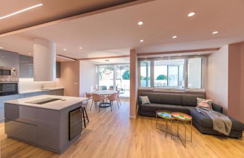 Split Apartment | Glow luxury apartment with terrace and jacuzzi