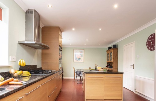 Dorchester Apartment | Glyde House is a large property which is secluded and unique