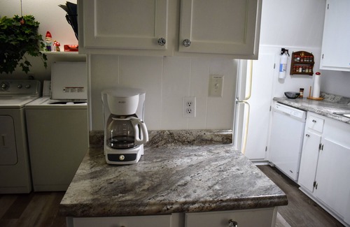 Murfreesboro House | Gnome Home A-Frame near Lake Greeson & Crater of Diamonds