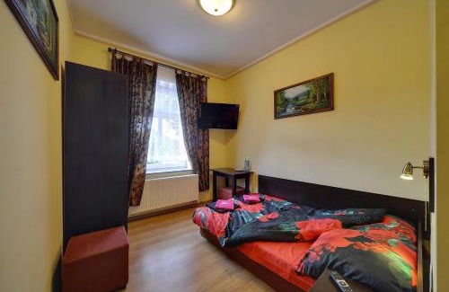 Kamienna Gora Bed & Breakfast | Gościniec Rudawski