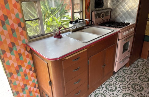 Allied Gardens House | Go back in time in this 1956 restored 30’ Airfloat Landyacht trailer