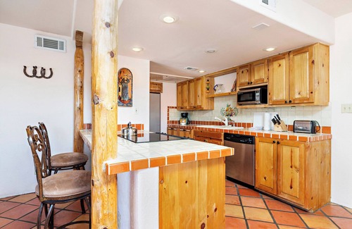 Northeast Santa Fe Hotel | Go Exploring Downtown, Then Come Home to This!