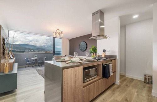 La Aguacatala Apartment | Go Living 708 · Luxury Apt-balcony and city view-AC and coworking