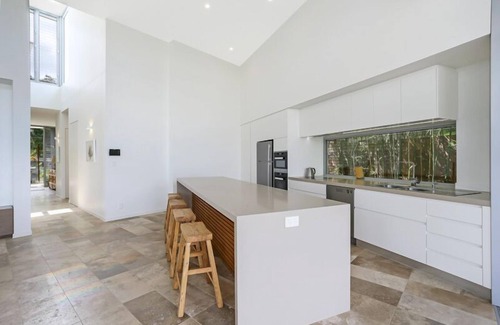 Noosa Heads House | Go with the flow in Noosa Sound