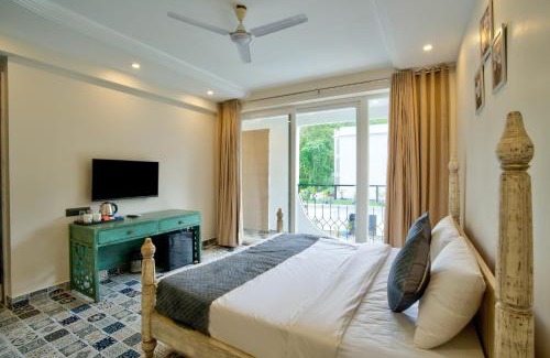 Baga Hotel | Goa Courtyard by the porto Arpora