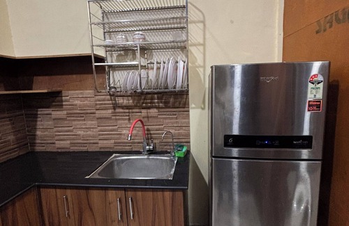 Noida Resort | GoBravo 37 - 2Bhk Farm with Pool & Garden Sec150 Noida