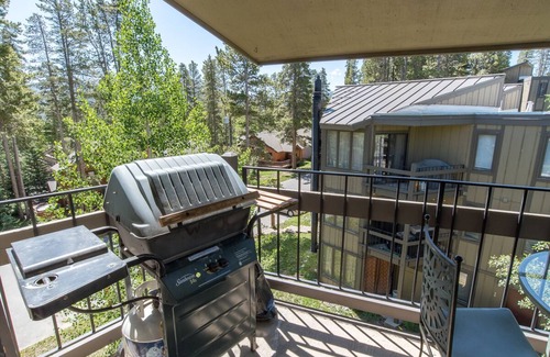 Peak 8 Condo | Gold Camp Placer Condo: On Shuttle Route