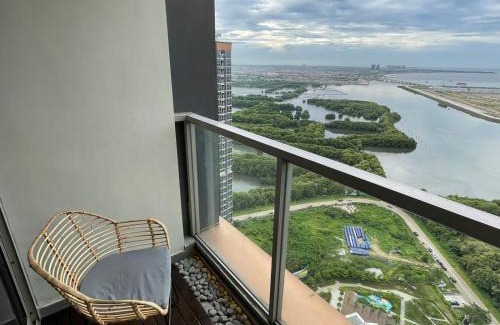 Pantai Indah Kapuk Apartment | Gold Coast Apartemen PIK by Dluxx