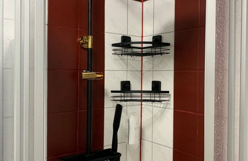 Wittenberge Apartment | -gold Suite- mit Netflix, Self-check-in, Fahrradraum, Wlan, Netflix