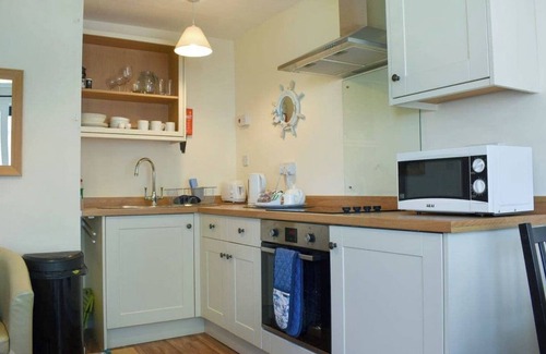 Eype Cabin | Golden Acre - Ammonite 19