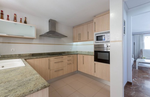 Playa de Gandia House | GOLDEN - Chalet with shared pool in Playa de Gandia. Free WiFi
