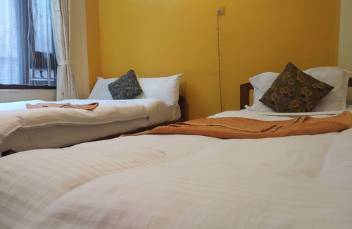 Bhaktapur Hotel | Golden Gate Guest House
