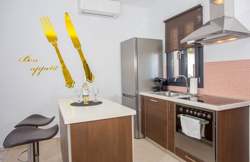 Vassilias Villa | Golden King