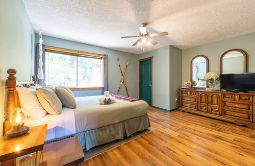 Golden House | Golden Mountain View Suites