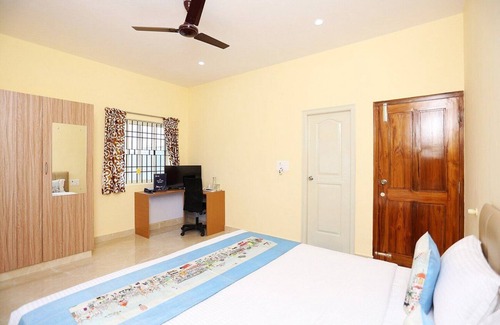 Gokulam Hotel | Golden Nest