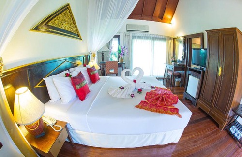 Nang Lae Resort | Golden Pine Resort and Spa