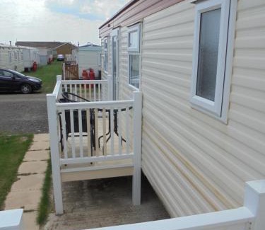 Ingoldmells Apartment | Golden Sands: Arizona GS 6 Berth, Access to the beach