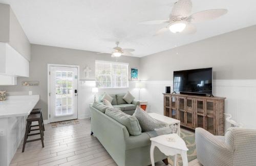 Kiska Beach House | Golden Shores