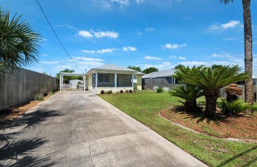 Kiska Beach House | Golden Shores