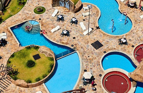 J Jeriquara Apartment | Golden Supreme apartment