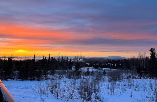 Rabbit Creek House | Golden View House · Spacious Mountain Retreat- Hot Tub, Beautiful View