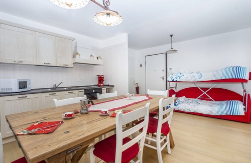 Tarvisio Apartment | Golf View APT with parking and mountain view! x6