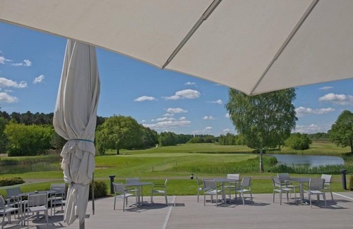 Semlin Apartment | Golfdirekt Doppelzimmer mit Du Oder Bad, WC, Frühstück und Abendessen