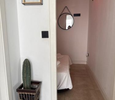 Mairena del Aljarafe Apartment | Gollum-Goretti House