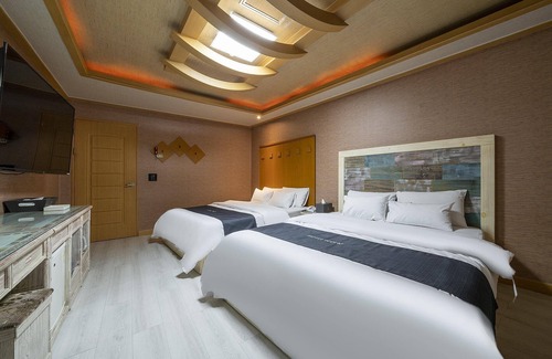 Gongju Hotel | Gongju White Castle