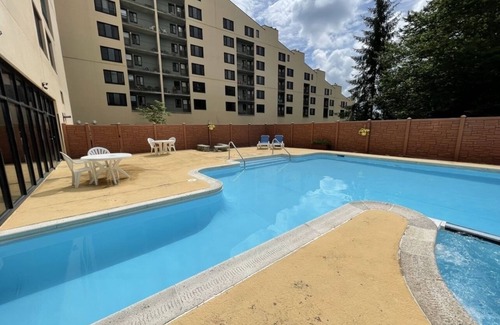 Snowshoe Condo | Good vibes only! 2BR at Silver Creek- sleeps 8
