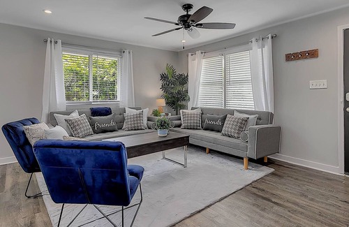 Marietta House | GoodKarma Rentals -Mary's Hideaway!Marietta Square Entire House ,Clean,Close ml