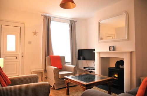 Deal Cottage | Goodwin Sands Cottage - 50 meters from the beach