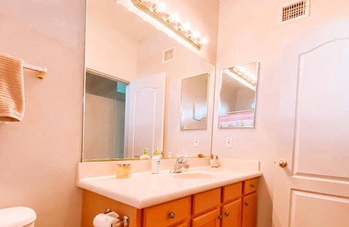 Canyon Trails House | Goodyear Pool Pet Friendly Perfect for Traveling/Club Teams