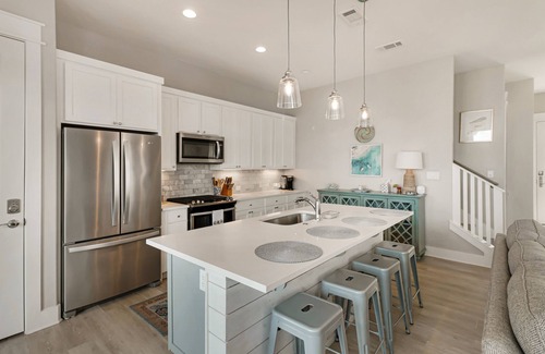 Rockport Villa | Goose Island Get Away at The Reserve at St. Charles Bay with pool & fishing pier