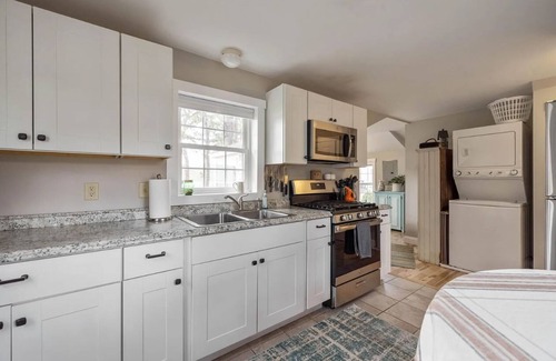 Kennebunkport House | Goose rocks beach! Dock & River views!