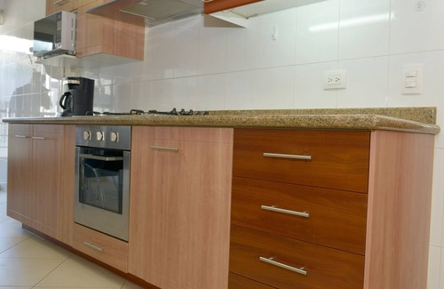 La Colina Condo | GORG Aldrovandi Plz, Ave Gonzalez Suarez, GRT LOC, WiFi, JacuZ, Pool, Sau, 2 Pkg