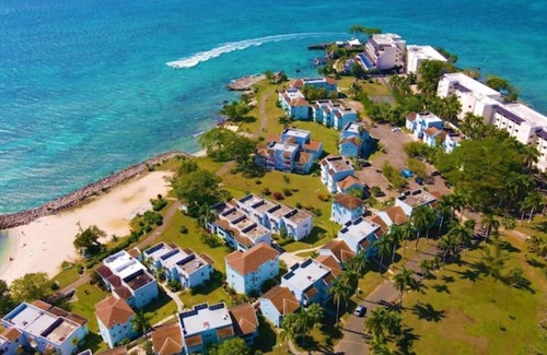 Orange Bay Villa | Gorgeous 2 Bedroom Beachfront Villa @ Paradise Point Negril