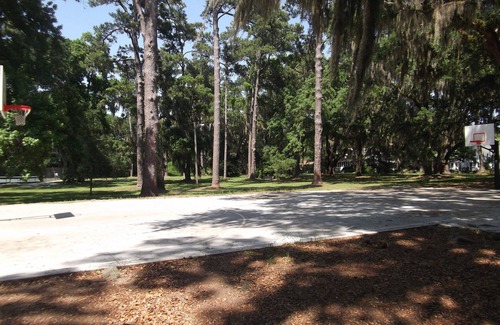 Saint Simons Island Condo | Gorgeous 2bed/2.5bath Walking Distance To Pier Village and Beach