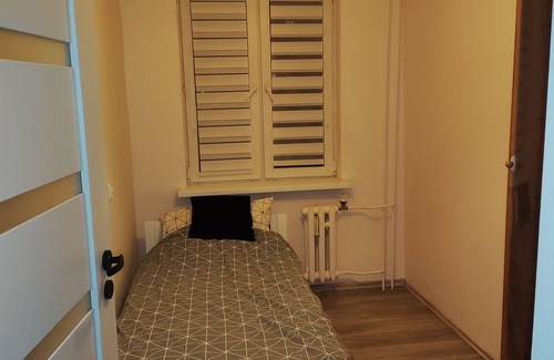 Bialystok Apartment | Gorgeous 3-bedroom apartment with AC in Białystok nHi interested