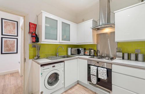 South Acton Apartment | Gorgeous 3-bedroom in London - Sleeps 8