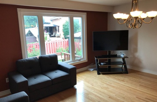 Brampton House | ★ Gorgeous 3 Bedroom Luxurious Home ★ PRIVATE