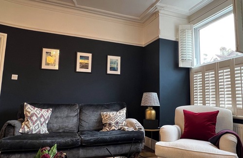 West Hill House | Gorgeous 3BD Home in Quaint Southfields!