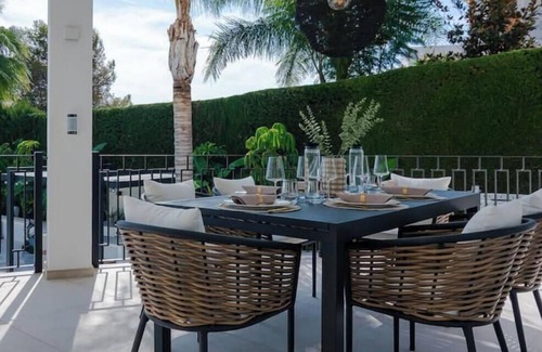 Priego de Cordoba Villa | Gorgeous 5 Bed Villa Quinta 10 min from Port Banus